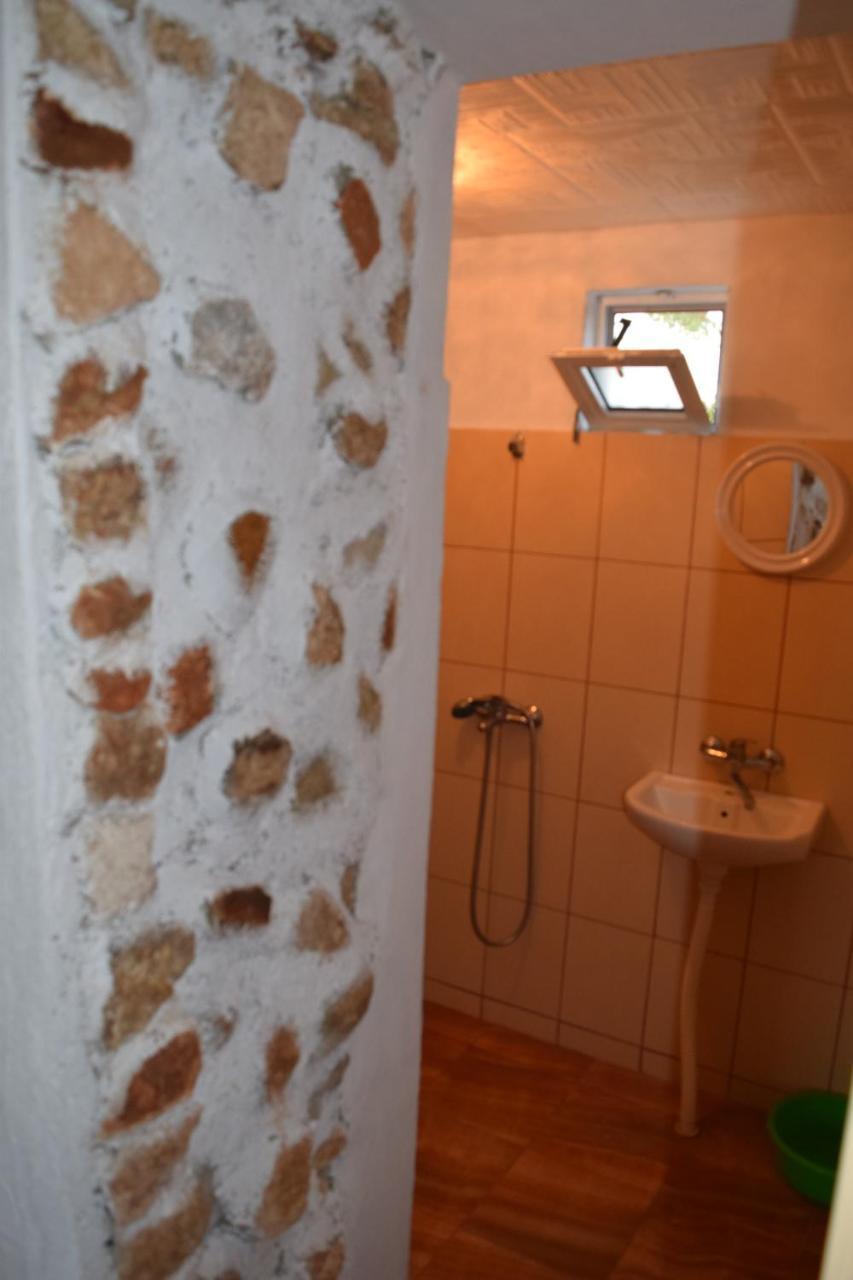 Guest House Viola Ezerets Exterior foto